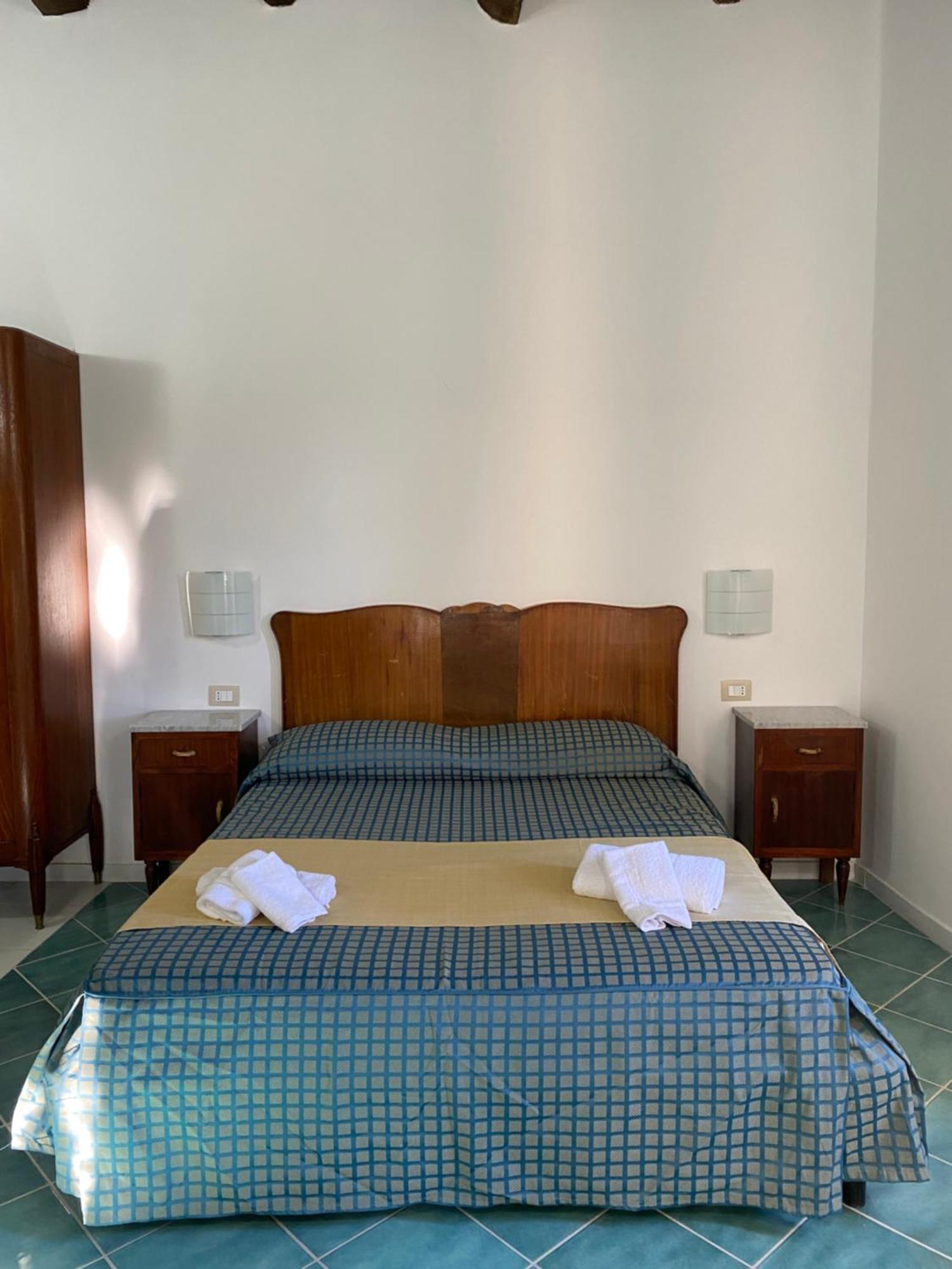 La Locanda Del Curato Rooms Lentiscosa Luaran gambar
