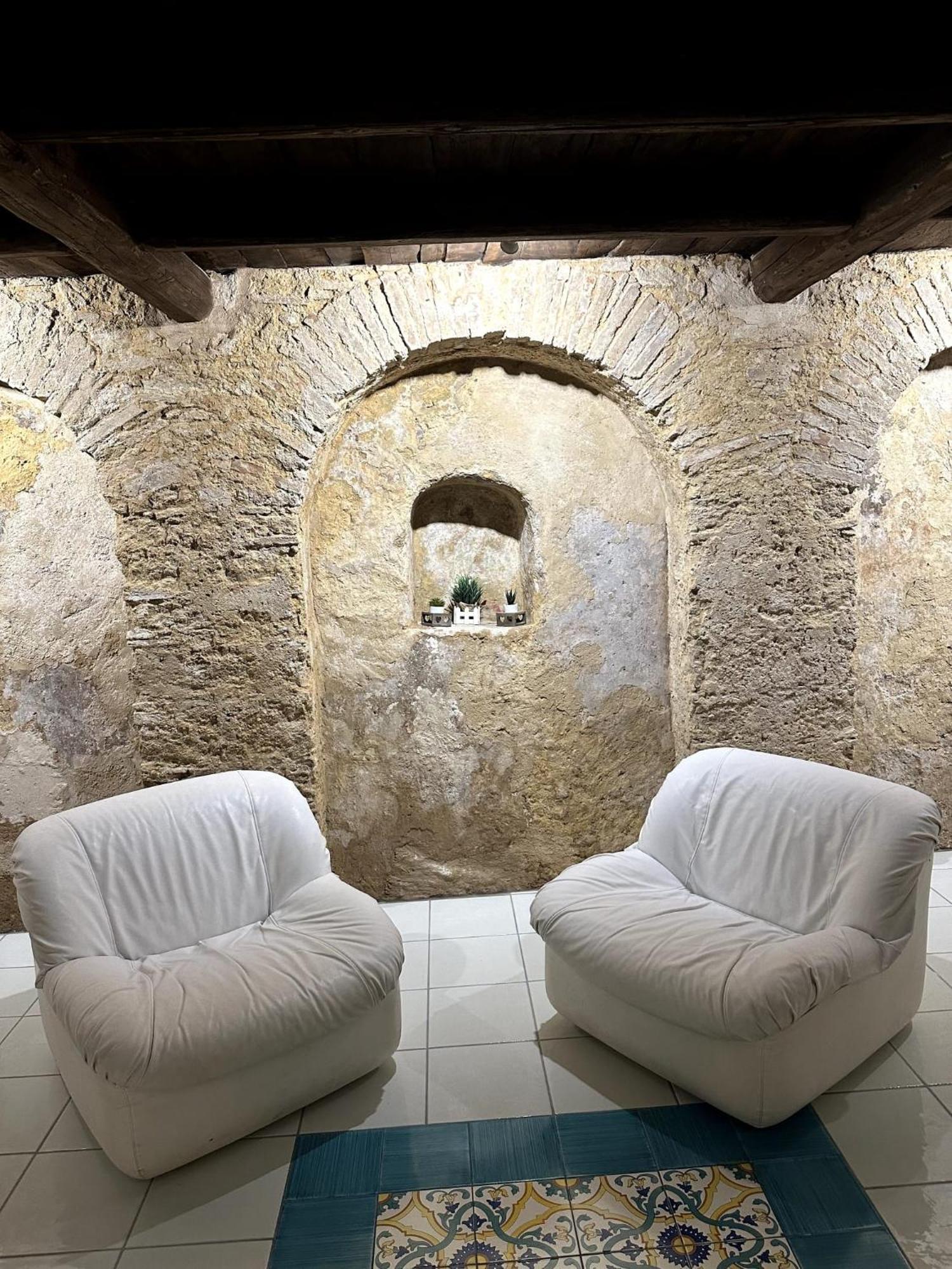 La Locanda Del Curato Rooms Lentiscosa Luaran gambar